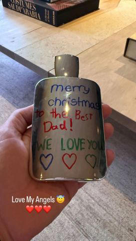 Tom Brady's daughter Vivian looks like mom Gisele's twin with long mermaid hair in Christmas photo