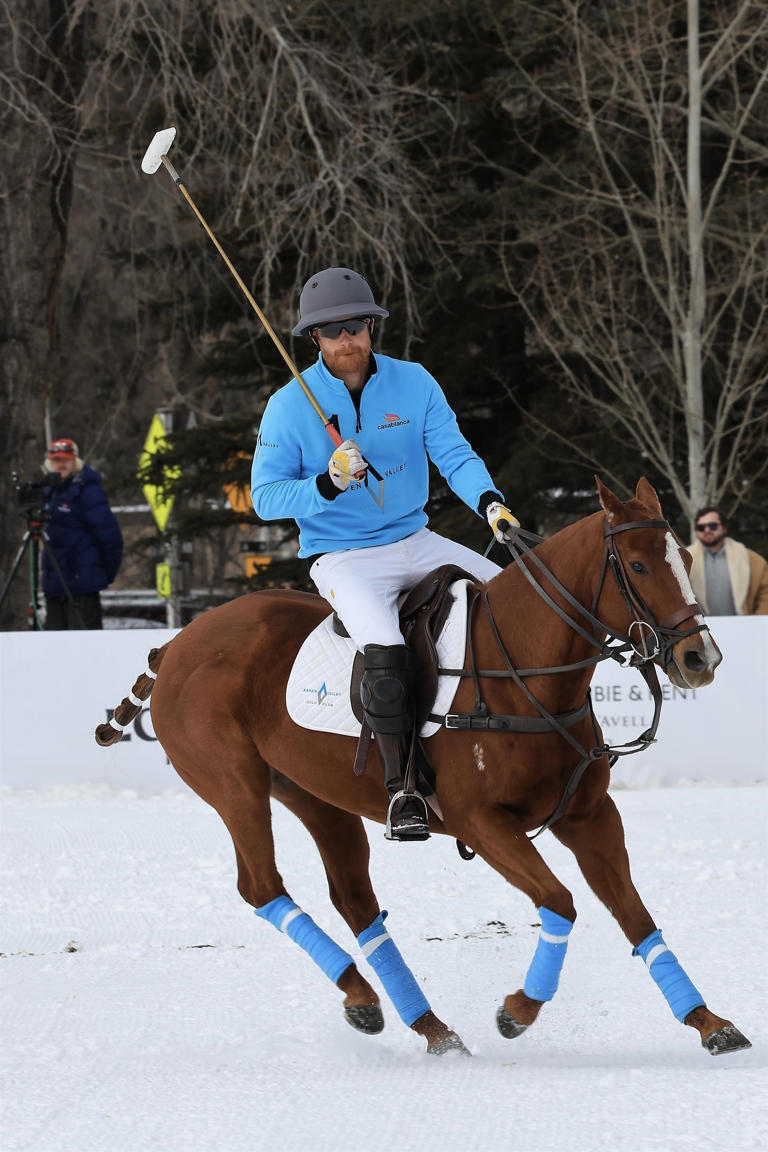 No snow, plenty of stars in Aspen with more 'après' than ski