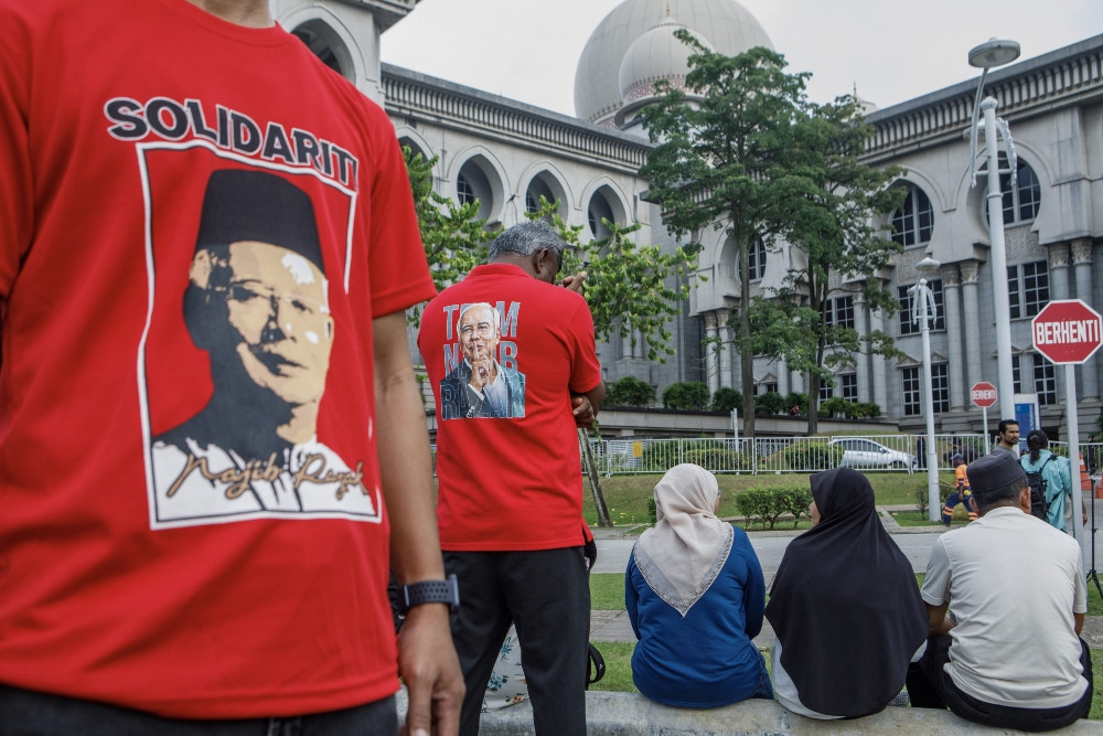 Najib Razak Divonis 15 Tahun Penjara dan Denda Rp47,1 Miliar