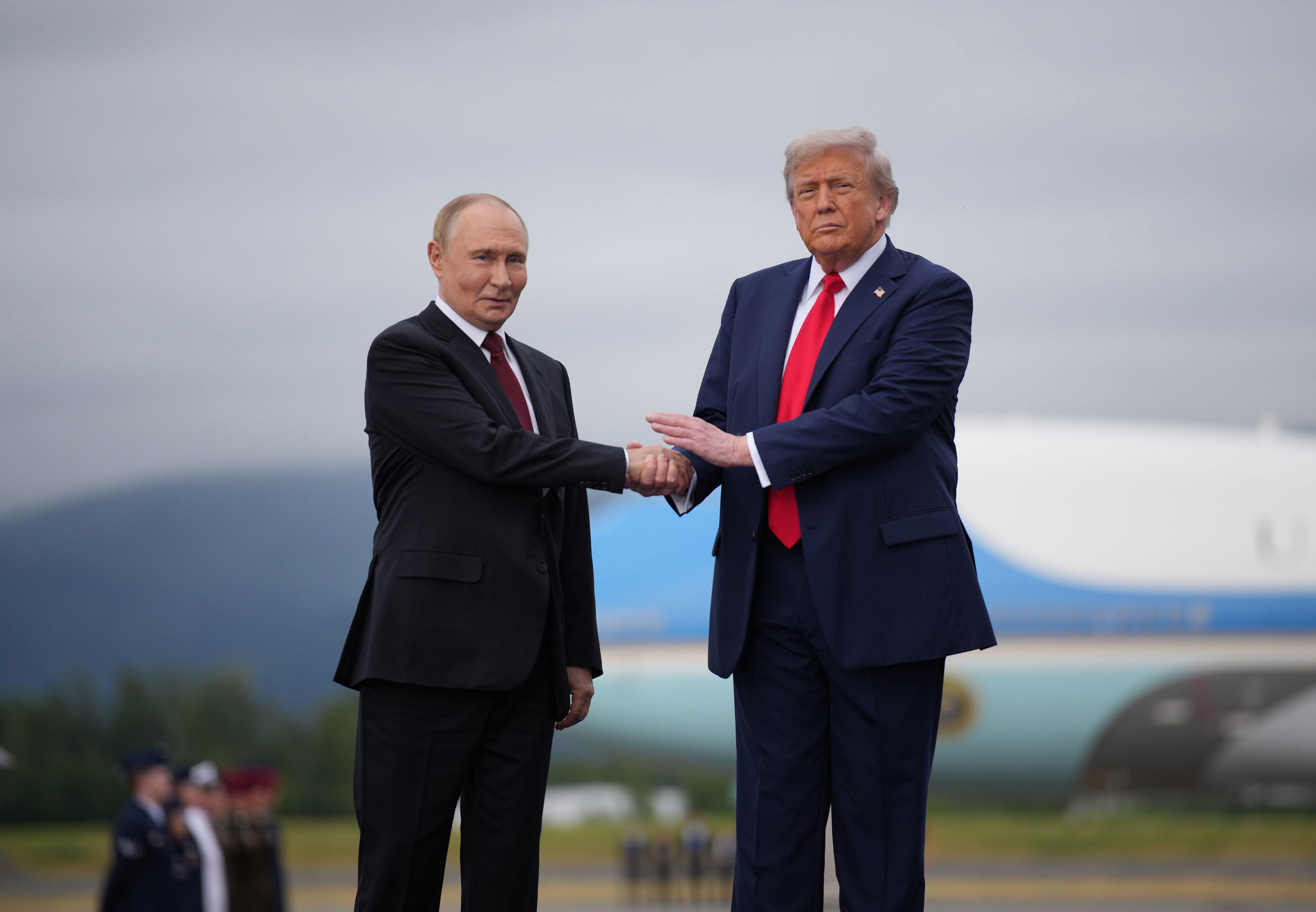 President Donald Trump, whose approval rating has plummeted in recent months, has been accused of playing into Russian President Vladimir Putin’s hands while being hostile towards Ukraine and other traditional allies. / Andrew Harnik/Getty Images
