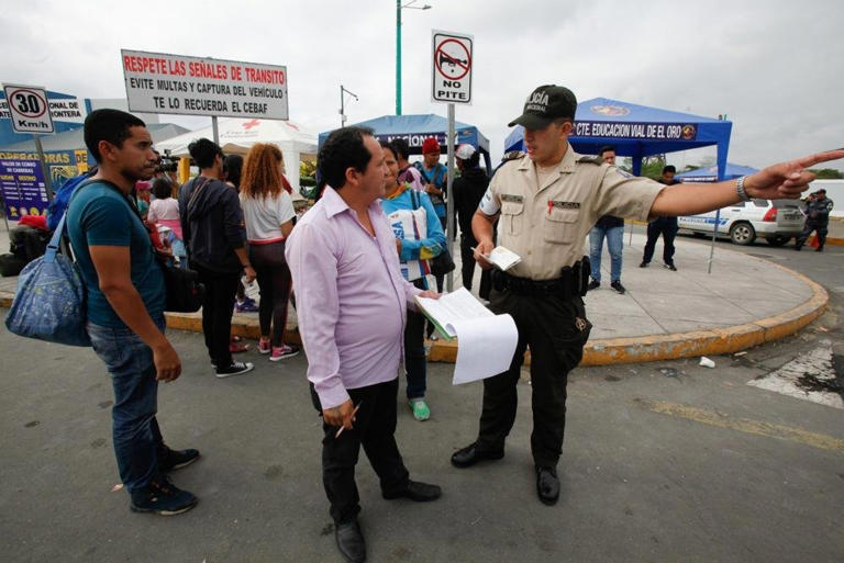 Ecuador restricts border crossings with Colombia, Peru