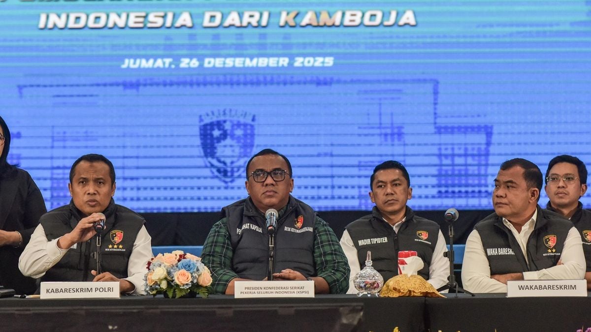 Polri Kembalikan 9 WNI Korban TPPO dan Penipuan Online dari Kamboja