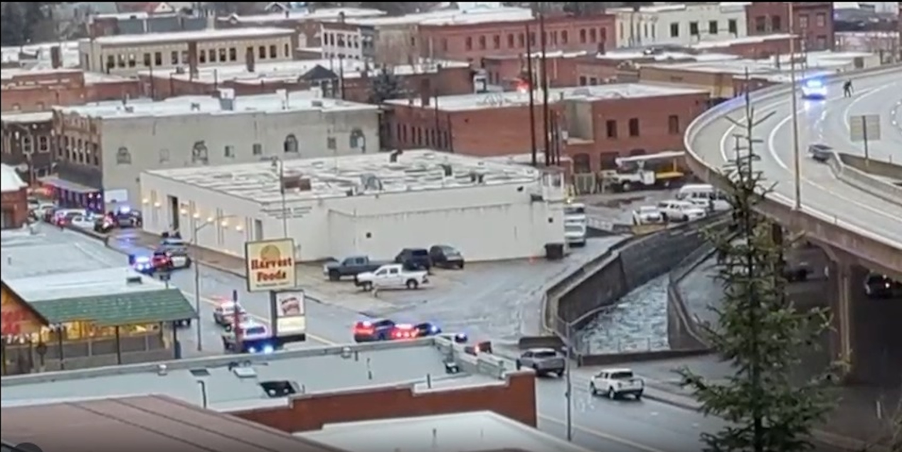 3 injured, suspect dead after shooting at Idaho sheriff