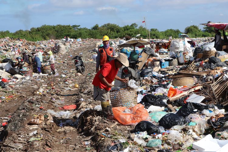 Anggota DPRD Minta Pemprov Bali Tangani Sampah Setelah TPA Suwung Tutup