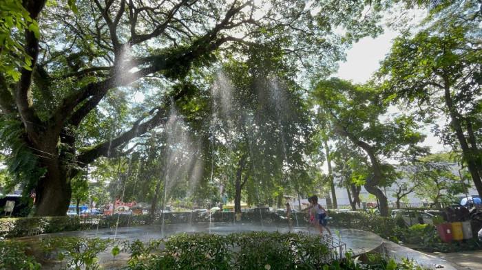 Prakiraan Cuaca Malang - Kota Batu Hari Ini: Udara Kabur, Hujan, dan Kabut Dominan