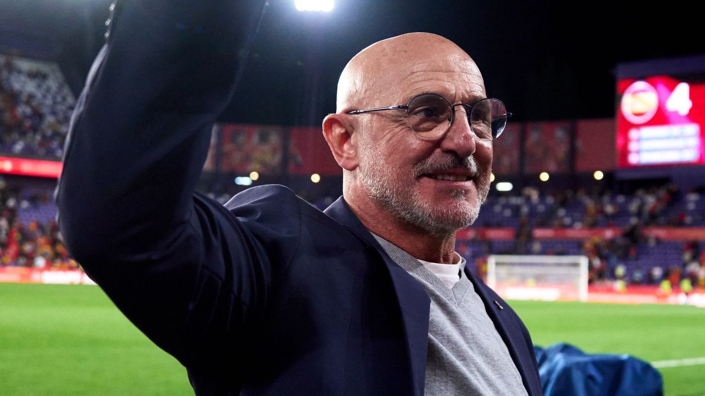 Kalahkan Scaloni, De La Fuente Pertahankan Gelar Pelatih Terbaik Dunia