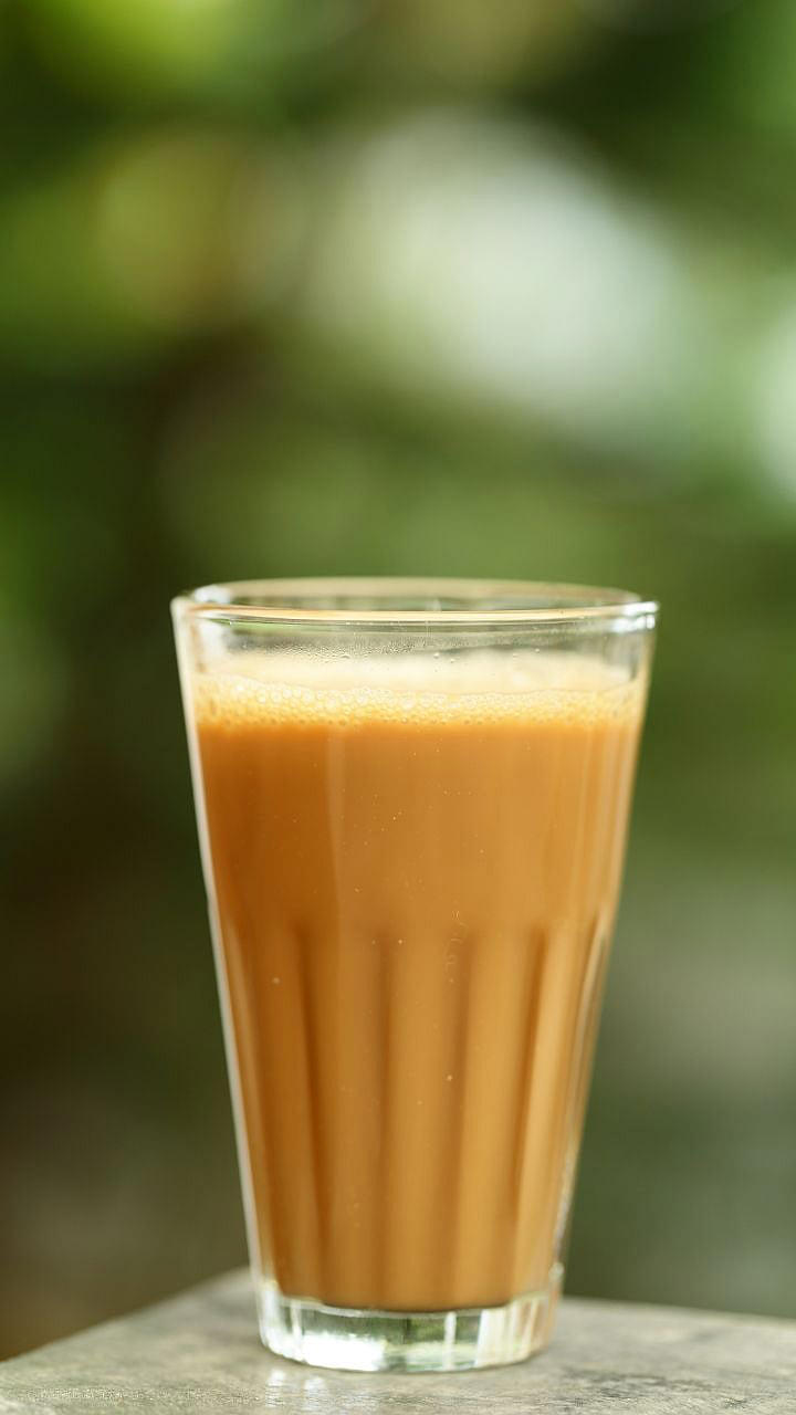 How to make jaggery tea: गुळाचा चहा फाटतोय... मग वापरा या ट्रिक्स
