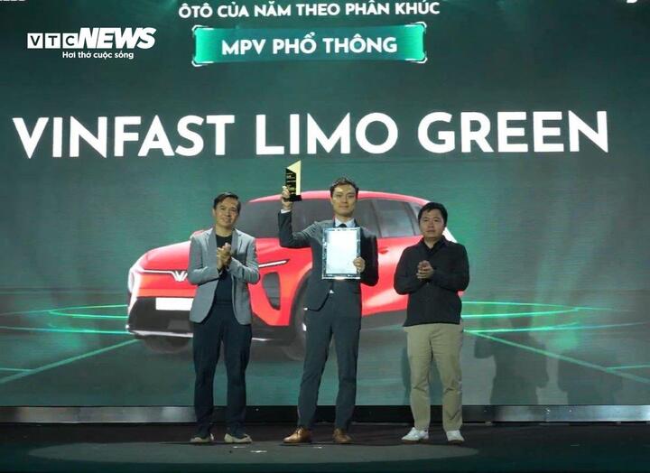 VinFast Limo Green đoạt giải Ô tô của năm phân khúc MPV phổ thông