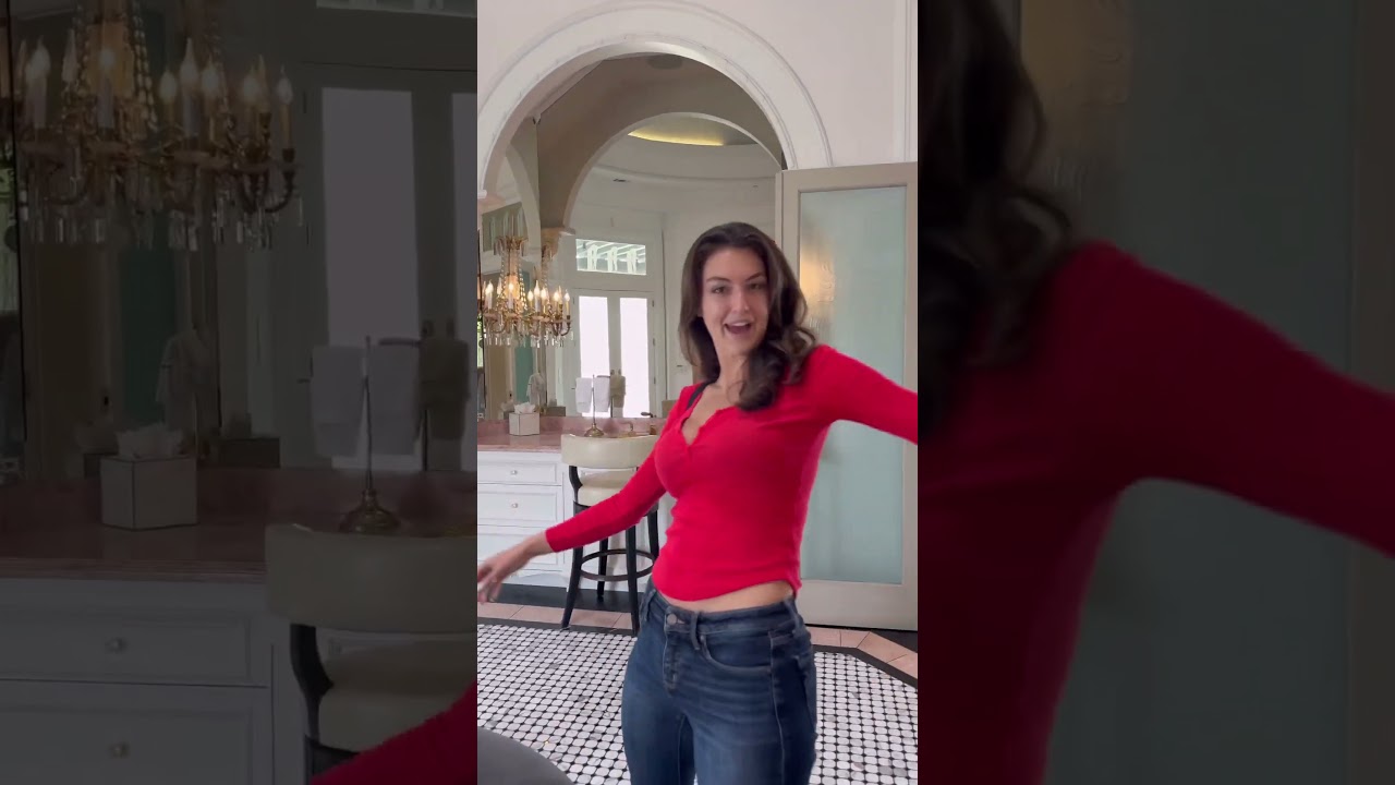 Model shares a tour of a truly jawdropping mansion home