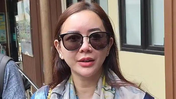 Aura Kasih Luncurkan Promo UMKM Gratis, Tantang Ridwan Kamil dengan Pantun