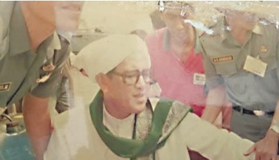 Abah Guru Sekumpul Ziarahi Makam Syekh Abu Hamid di Ujung Pandaran