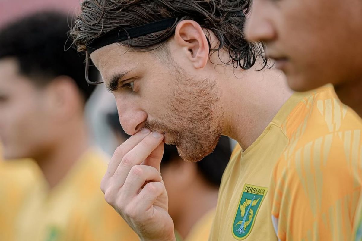 Dejan Absen, Koko Ari Siap Bersinar di Persebaya!