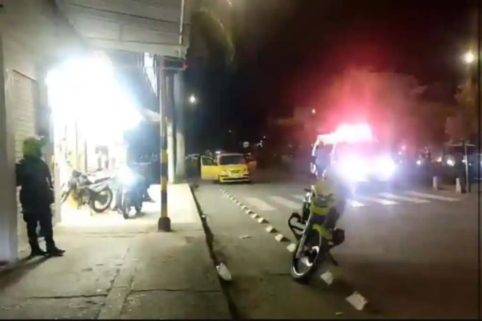 Atentado en Cali deja policías y civiles heridos