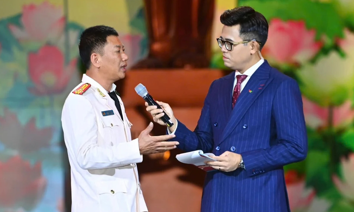 Trưởng công an xã ở Khánh Hòa kể đêm cứu 80 người dân khỏi lũ dữ