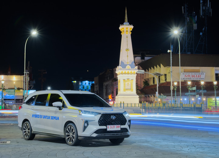 Berita Terkini: Veloz Hybrid Lintas Nusa; Kawasaki W175 Terbaru