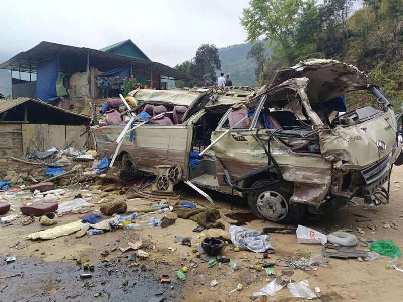 Thông tin về xe ô tô khách bị lật ở Lào Cai khiến 9 người chết