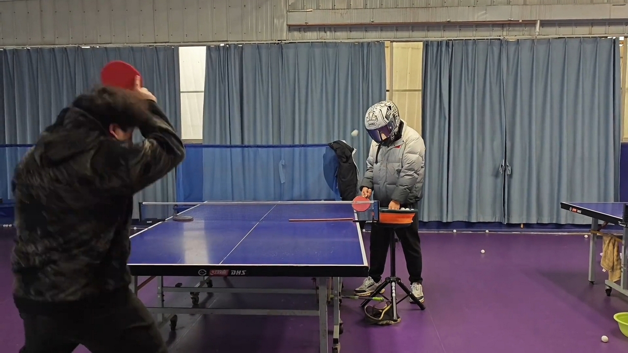 Unexpected funny ping pong rally in Sichuan, China