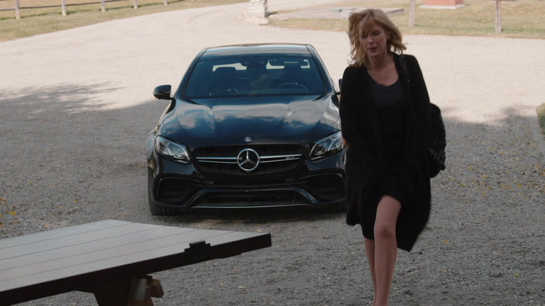 What Kind Of Car Does Beth Dutton Drive On Yellowstone?