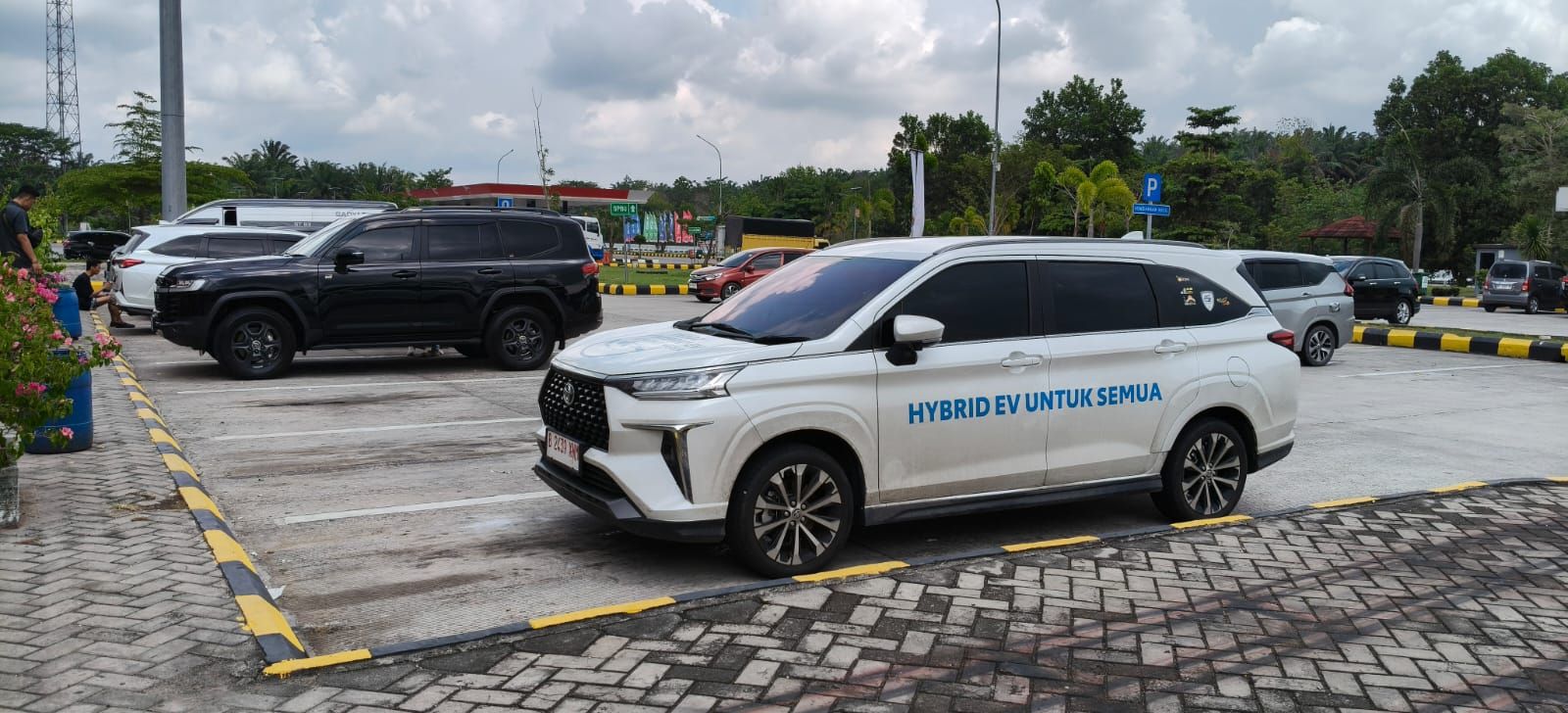 Veloz Hybrid Jadi Ancaman Hebat di Segmen MPV, Spesifikasi Lengkap dan Harga Menggemparkan