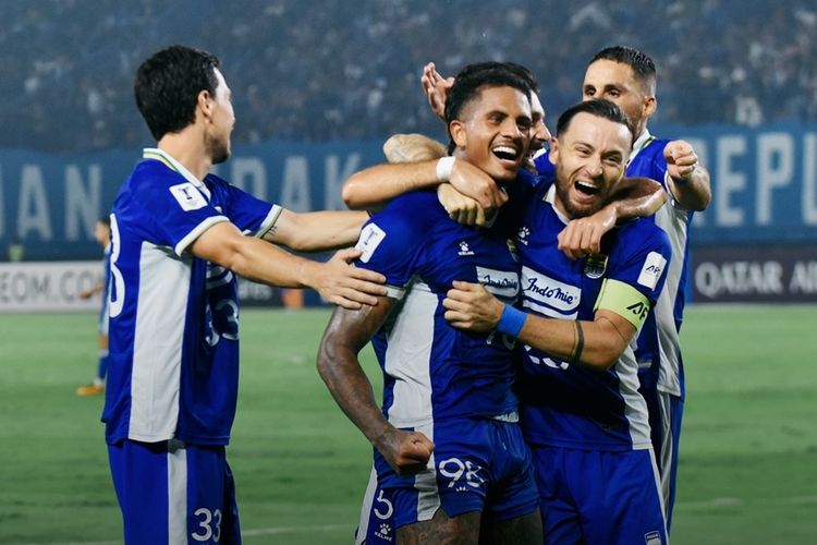 Persib Bandung Hadapi Ratchaburi FC, Bojan Hodak Fokus pada Pemenang Pohang Steelers vs Gamba Osaka