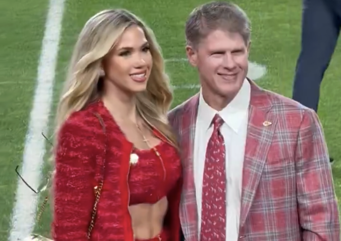 Chiefs owner's daughter, Gracie Hunt, taking heat for questionable move ...