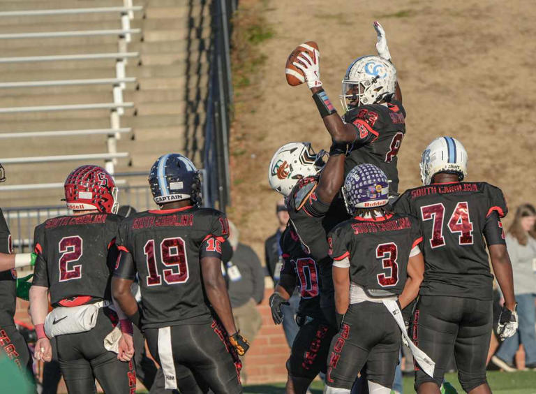 College football and NFL games today: What is on TV on Saturday, Dec. 27?