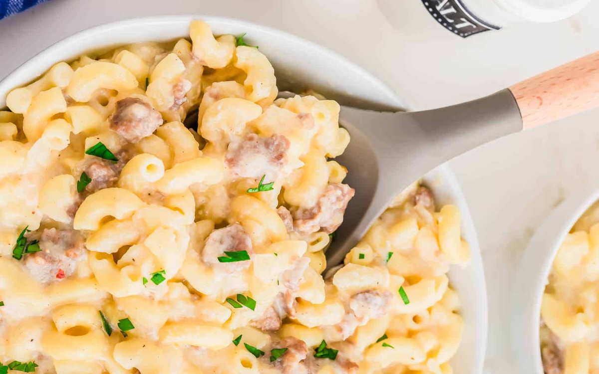 17 cheesy recipes that are melty, gooey, and impossible to resist