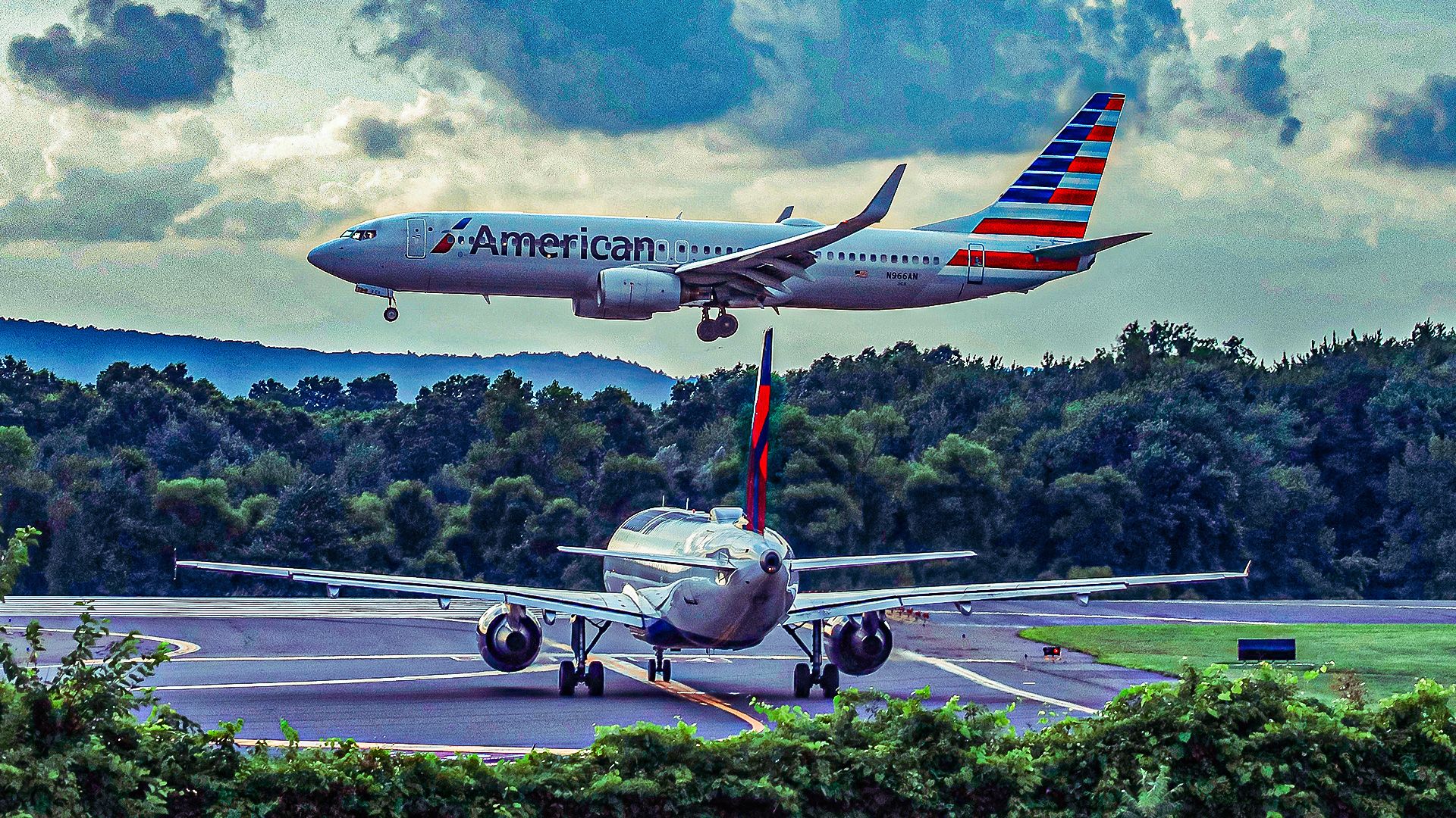 American Airlines CEO lays out plan to close a $3 billion profit gap with United & Delta