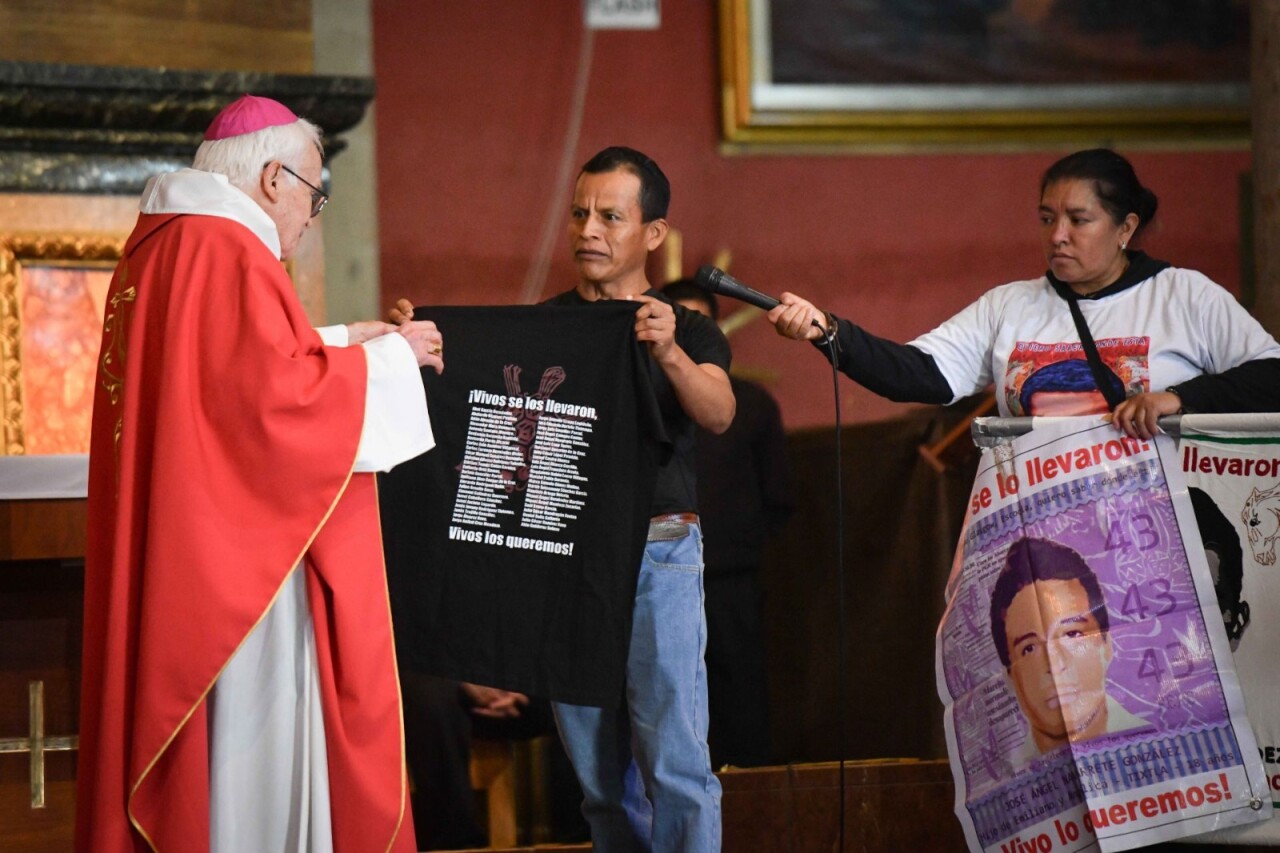 Padres y madres de los 43 de Ayotzinapa pasan otra época navideña sin ...