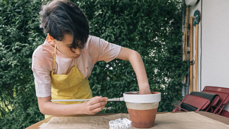 How to make a cute terracotta wind chime