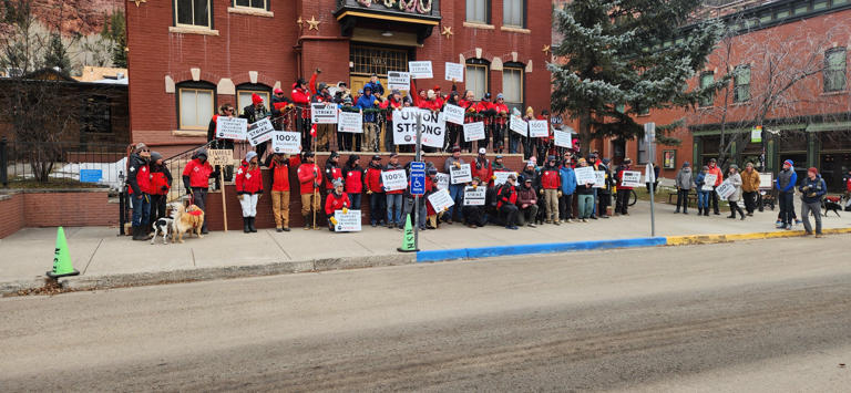 Ski patrol strike shuts down Colorado's popular Telluride resort ...