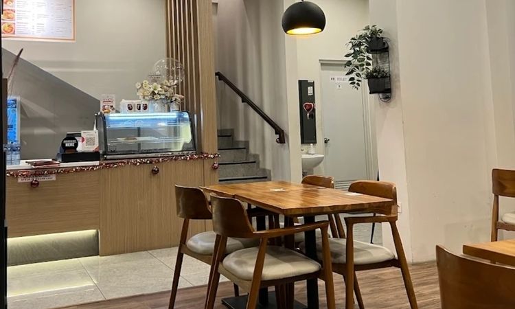10 Kafe dan Kedai Dekat Stasiun Cisauk untuk Santai Sejenak