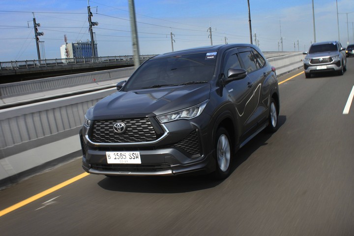 – Elektrifikasi Menggemparkan, Innova Reborn Masih Jadi Mobil Terlaris 2025 Lalu