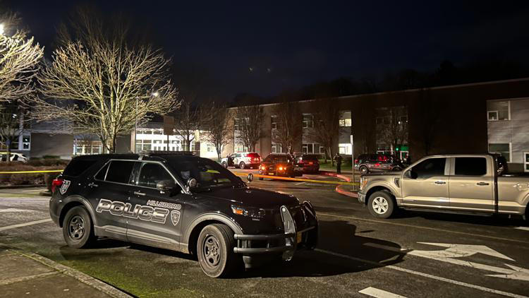 Person found dead inside car in driveway of Hillsboro residence ...