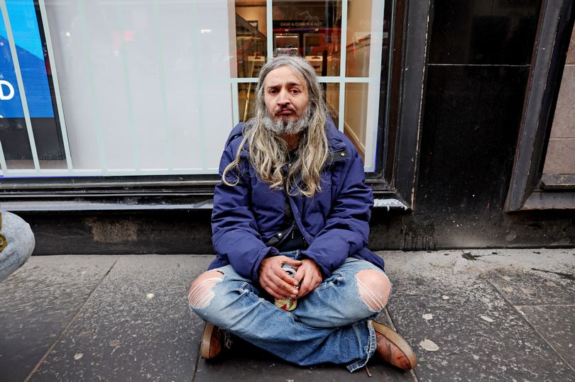 Housing crisis laid bare as over 9000 people homeless in Glasgow this ...