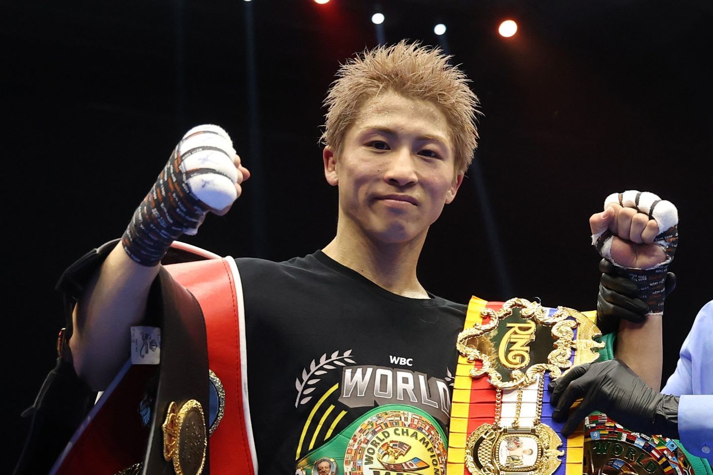 絵面のインパクト凄い」井上尚弥にサインねだる現ヘビー級王者…PFP1位