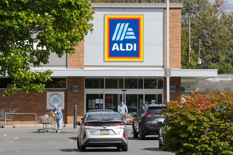 An Aldi grocery store in Williamsport, Penn., on Sept. 7. (Paul Weaver / LightRocket via Getty Images file)