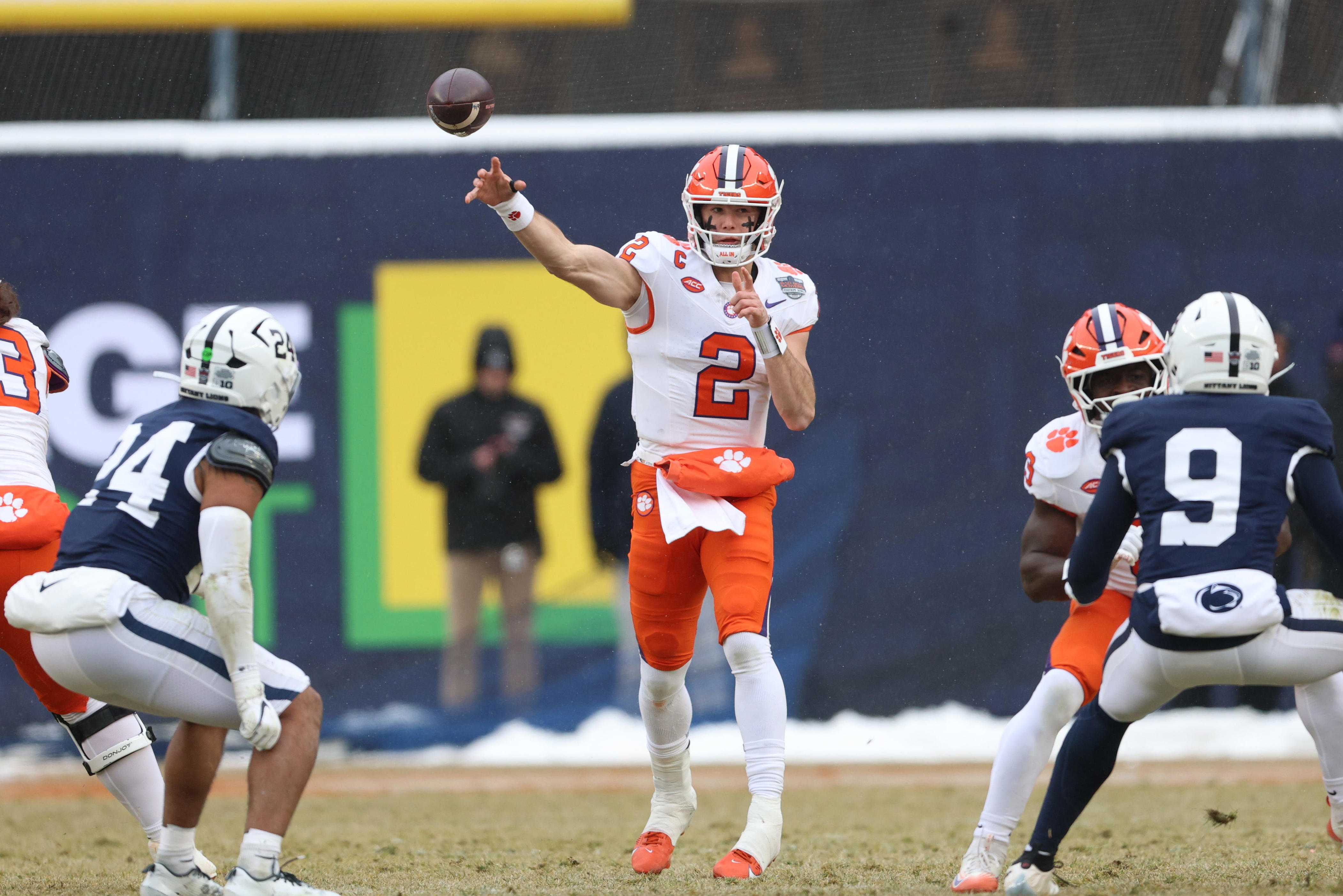National media surprised Jets moved up to pick Cade Klubnik in NFL ...