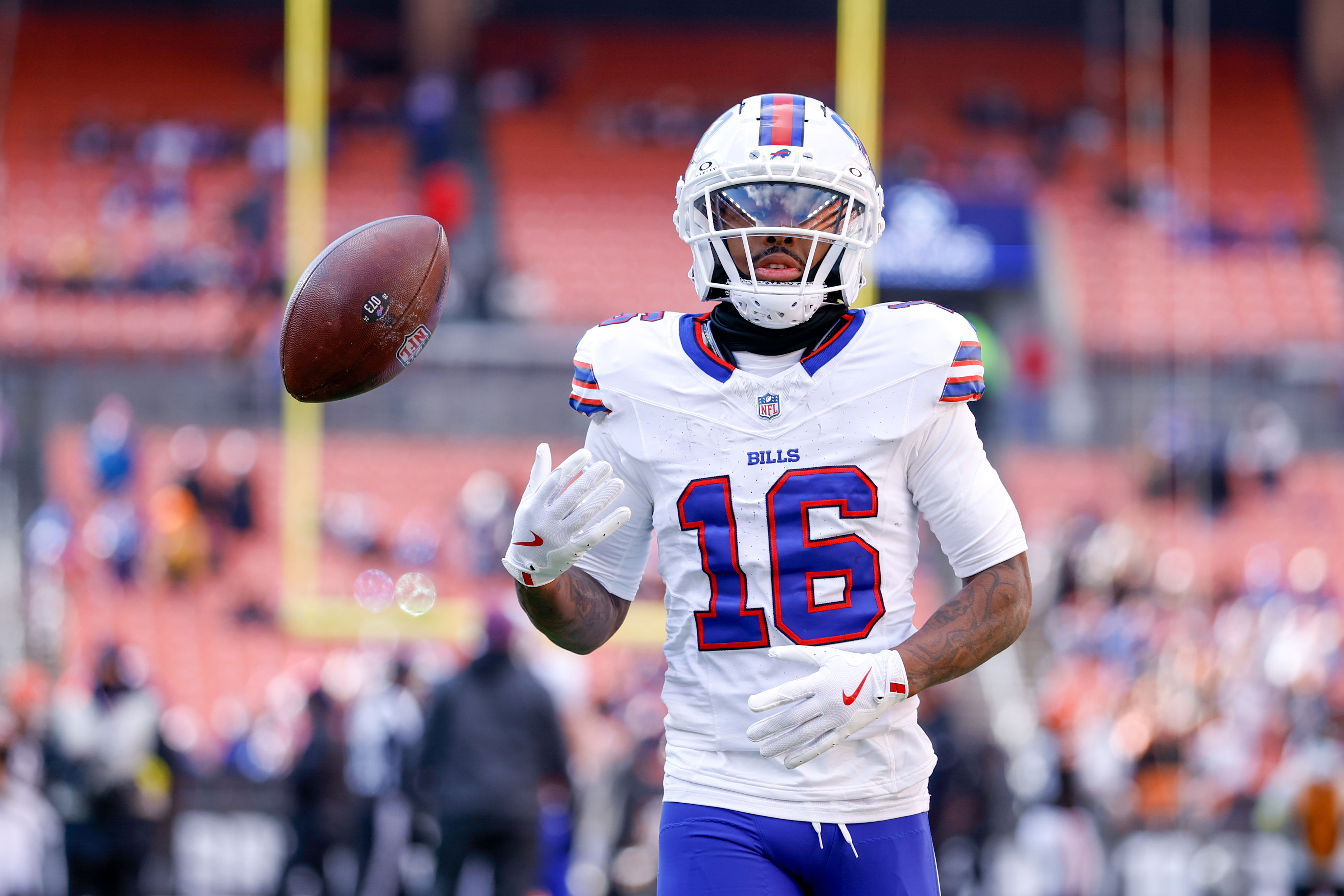 Buffalo Bills release WR Mecole Hardman Jr., sign TE Keleki Latu<br><br>