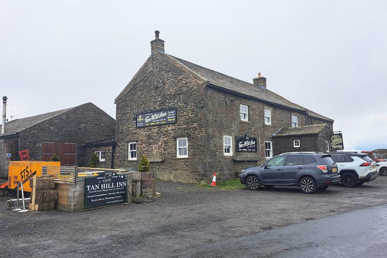 I tried the giant Yorkshire pudding meal at Britain's highest pub