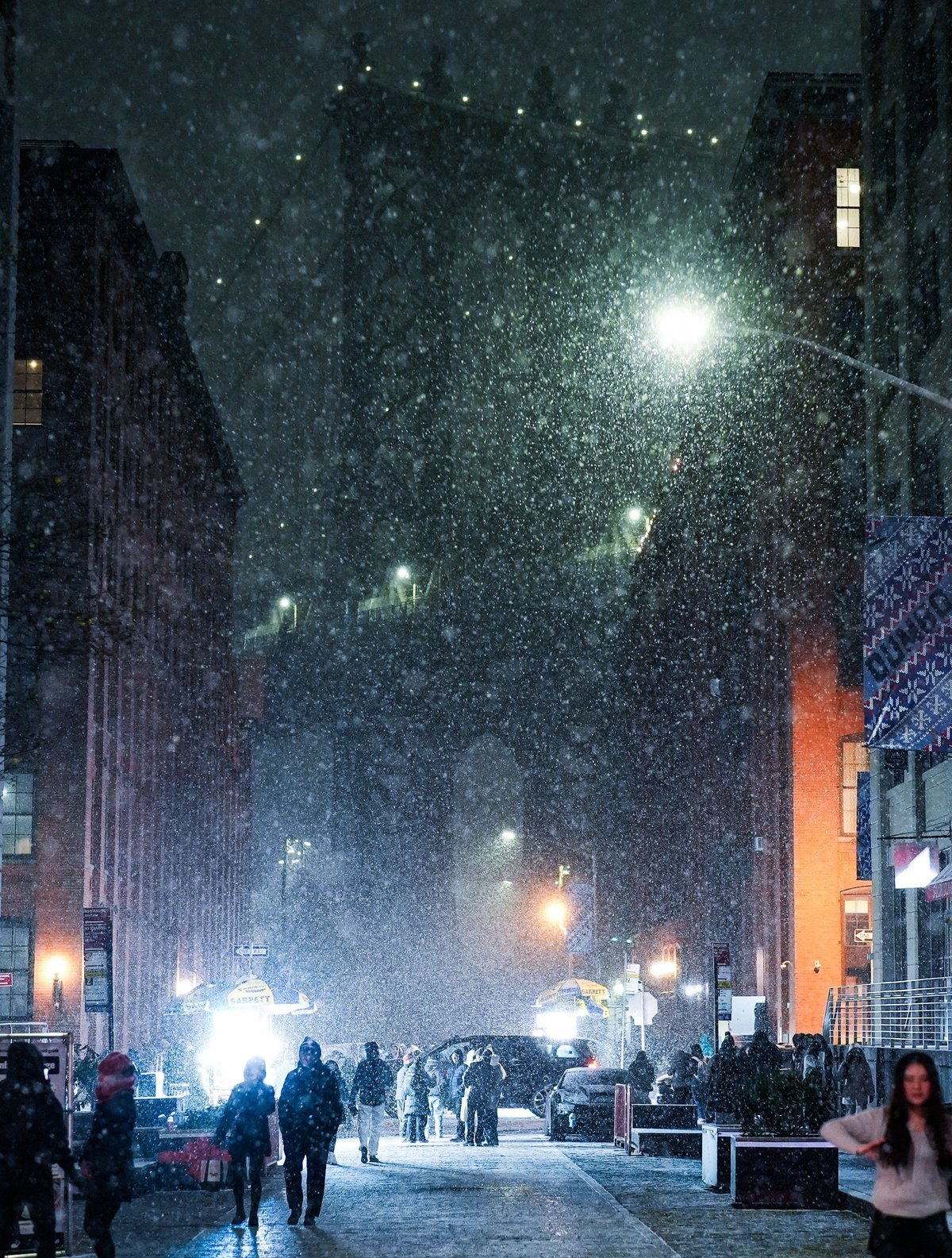 Thousands of flights cancelled as snowstorm causes chaos in New York