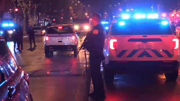 Man killed, 3 others critically injured in River North shooting ...