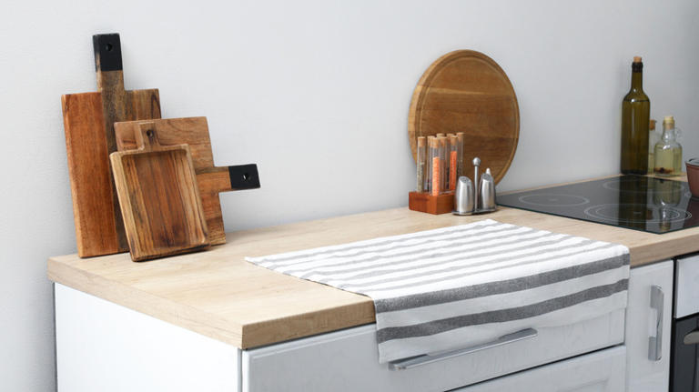 How to keep kitchen towels from falling? The practical trick that ...