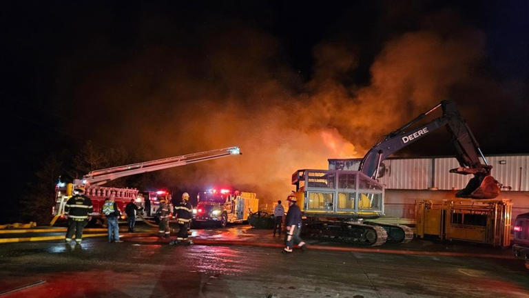 Fire crews from Virginia, North Carolina work together to extinguish ...