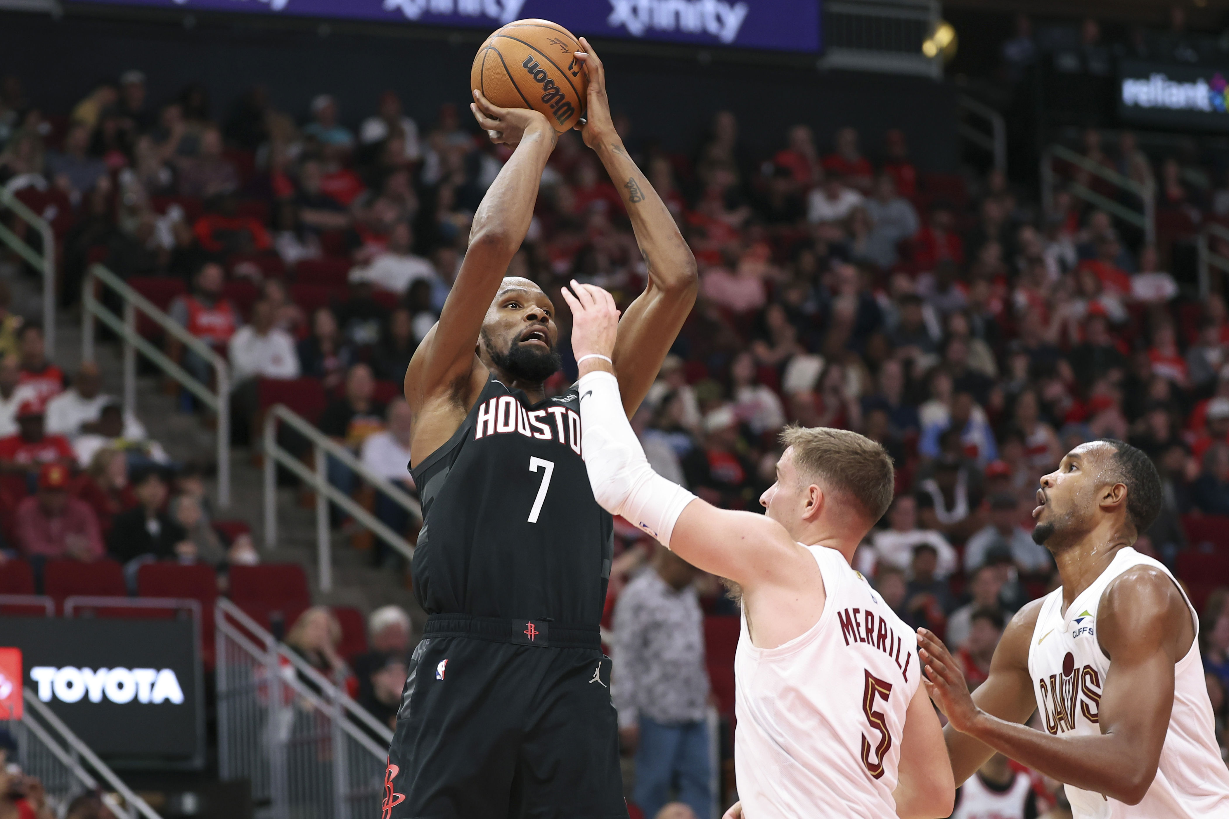 13 stats to explain Cavs’ 117-100 loss to Rockets