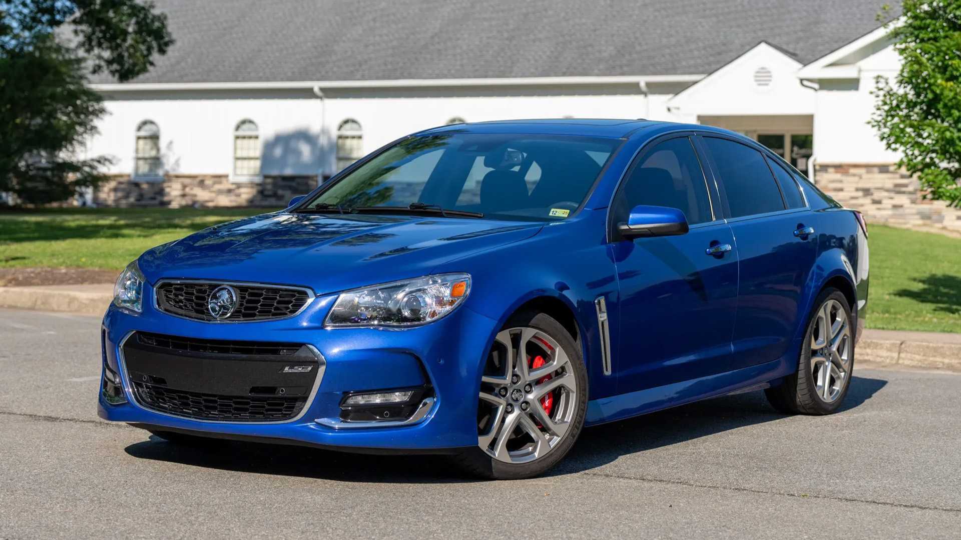 2014–2017 Chevrolet SS Front Three Quarter