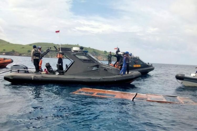 Tim SAR Temukan Serpihan Kapal Putri Sakinah di Labuan Bajo, Jasad Pelatih Valencia Terungkap?
