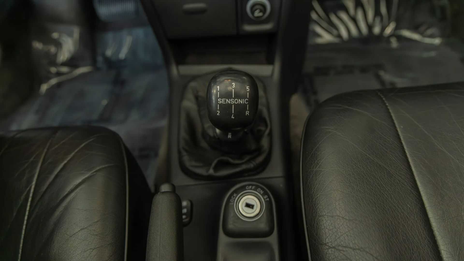 1995 Saab 900 NG Sentronic gearstick