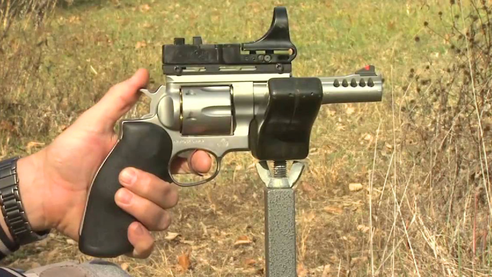 Pistols that choke when they get hot and dusty