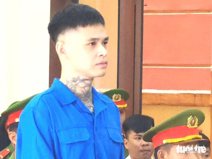 Mang hung khí hỗn chiến gây náo loạn đường phố, 31 thanh niên lãnh án tù